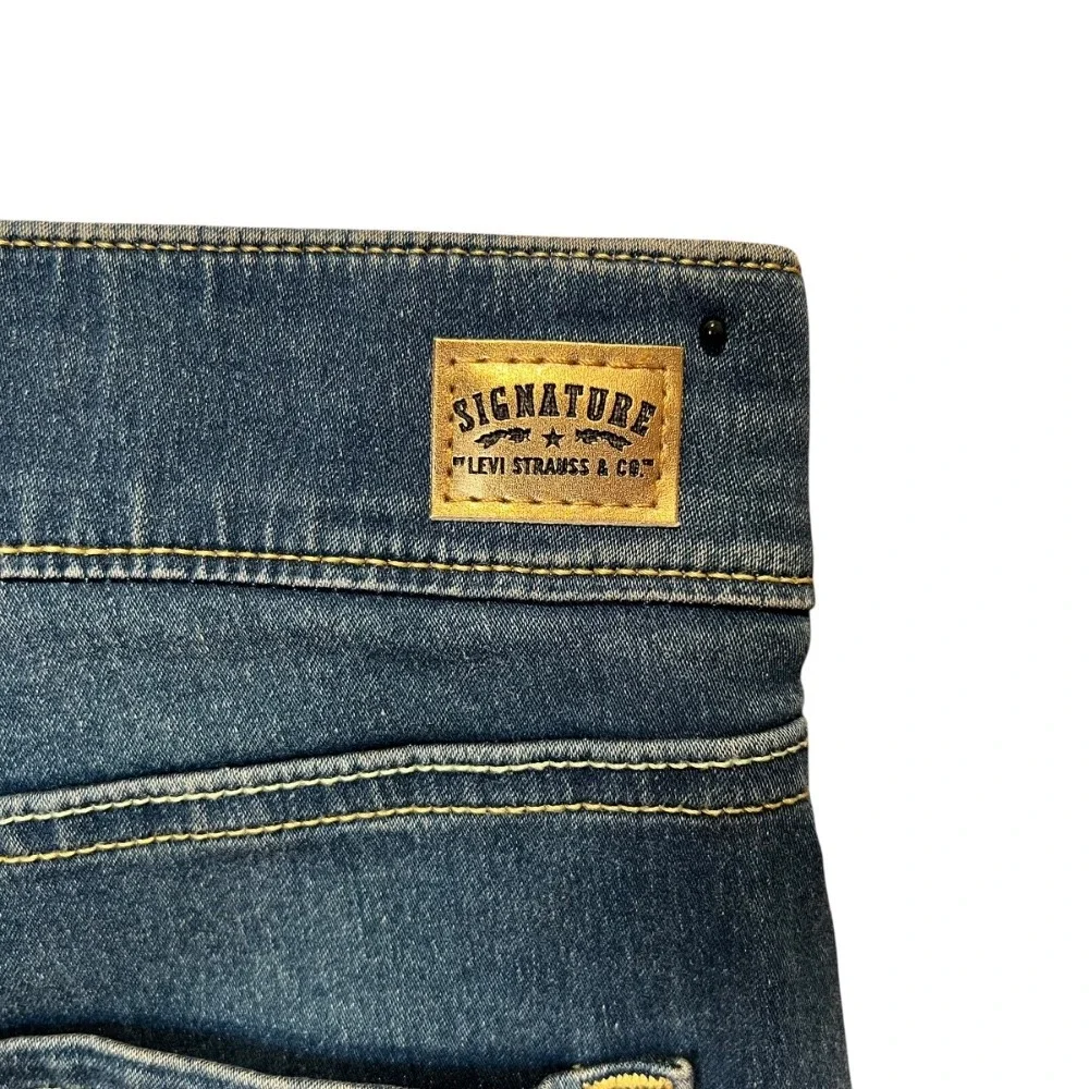 Signature Gold Levi Strauss Pull-On‎ Skinny Jeans Totally Shaping Size 2S 26x27